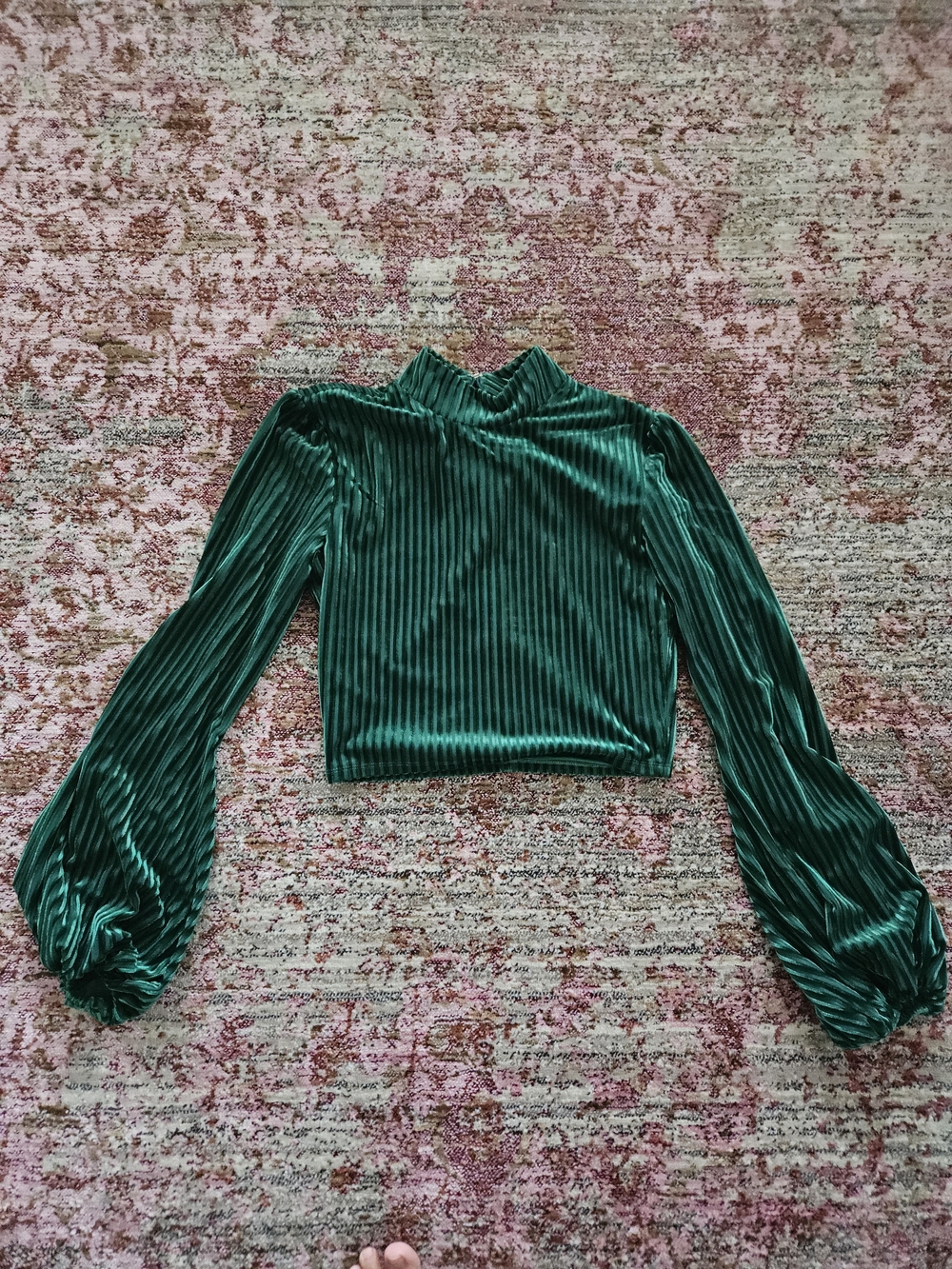 Privacy Please Emerald Green Velvet Cropped Mock-Neck Top